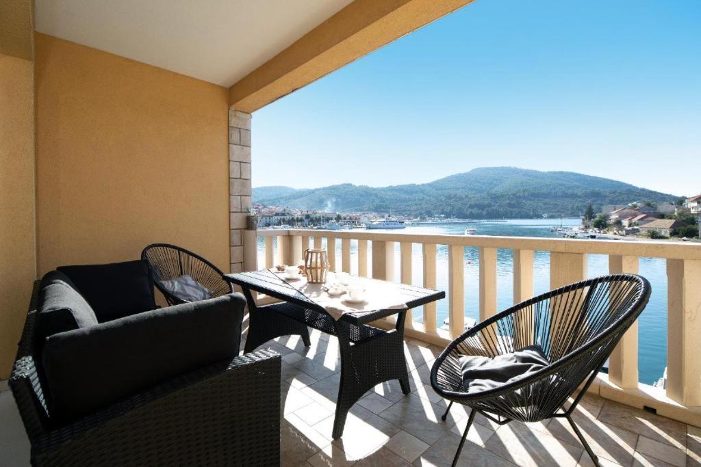 Apartments Dea Caeli Вела Лука Екстериор снимка