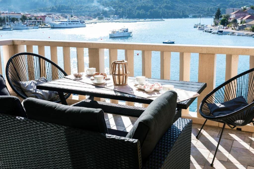 Apartments Dea Caeli Вела Лука Екстериор снимка